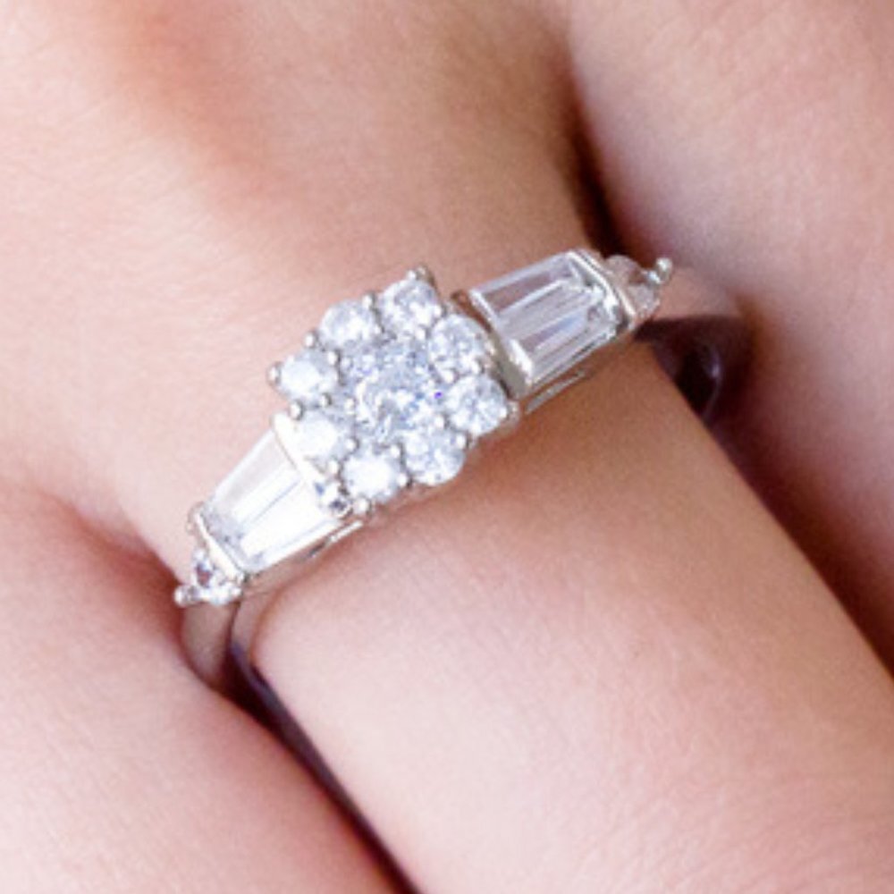 Refine Engagement Sun Flower Pure Zircon Rings for Women, EVGG1235